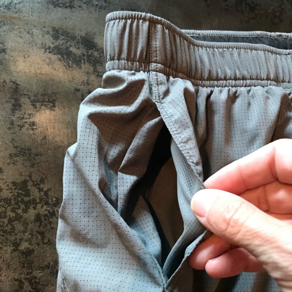 NWT Marmot Shorts med and NWOT Patagonia Tee med - Picture 6 of 13